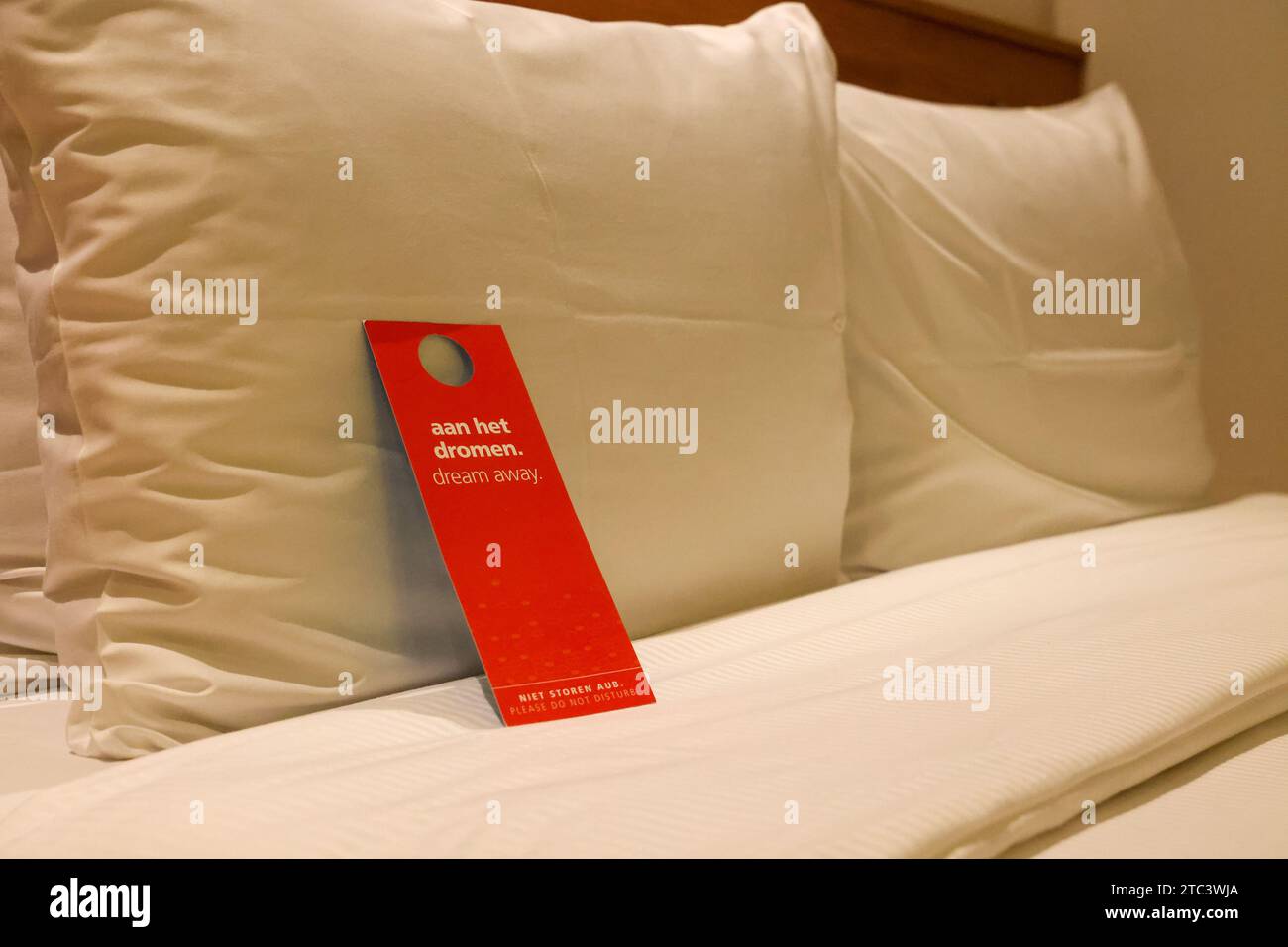 Red Do-not-disturb sign with text
