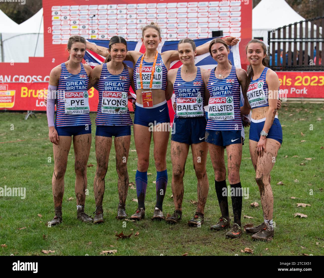 Brussels, Belgium. 10th Dec, 2023. Katie Pie, Moli Lyons, Innes Fitzgerald, Jess Bailey, Lizzie Wellsted and Zoe Hunter the women’s Great Britain & NI  team celebrating after winning gold at the SPAR European Cross Country Championships, Laeken Park in Brussels, Belgium on 10th December 2023. Photo by Gary Mitchell Credit: Gary Mitchell, GMP Media/Alamy Live News Stock Photo