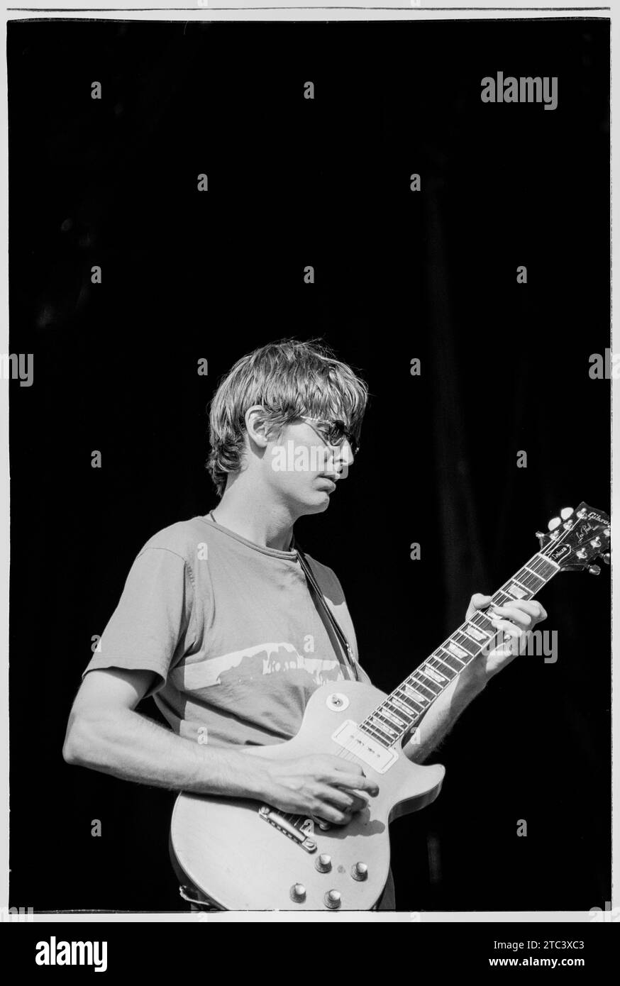 STEPHEN MALKMUS, PAVEMENT, READING FESTIVAL, 1999: Singer and guitarist ...
