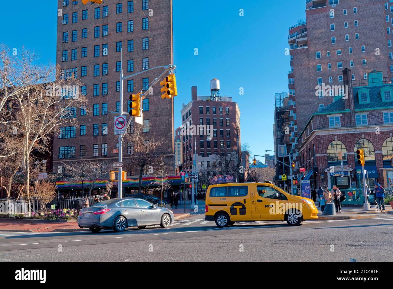 Rainy day in New York City editorial stock image. Image of avenue -  231946664