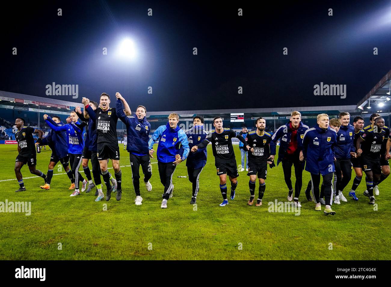 DOETINCHEM, NETHERLANDS - DECEMBER 8: Goalkeeper Yanick van Osch of SC Cambuur, Floris Smand of SC Cambuur, Leon Bergsma of SC Cambuur, Thomas Poll of SC Cambuur, Jeremy van Mullem of SC Cambuur, Remco Balk of SC Cambuur, Daniel van Kaam of SC Cambuur, Roberts Uldrikis of SC Cambuur, Fedde de Jong of SC Cambuur, Michael Breij of SC Cambuur, Marco Tol of SC Cambuur, Milan Smit of SC Cambuur, Sekou Sylla of SC Cambuur, Goalkeeper Brett Minnema of SC Cambuur, Youns El Hilali of SC Cambuur, Vincent Pichel of SC Cambuur, Milan de Koe of SC Cambuur, Jhondly van der Meer of SC Cambuur, Goalkeeper Thi Stock Photo
