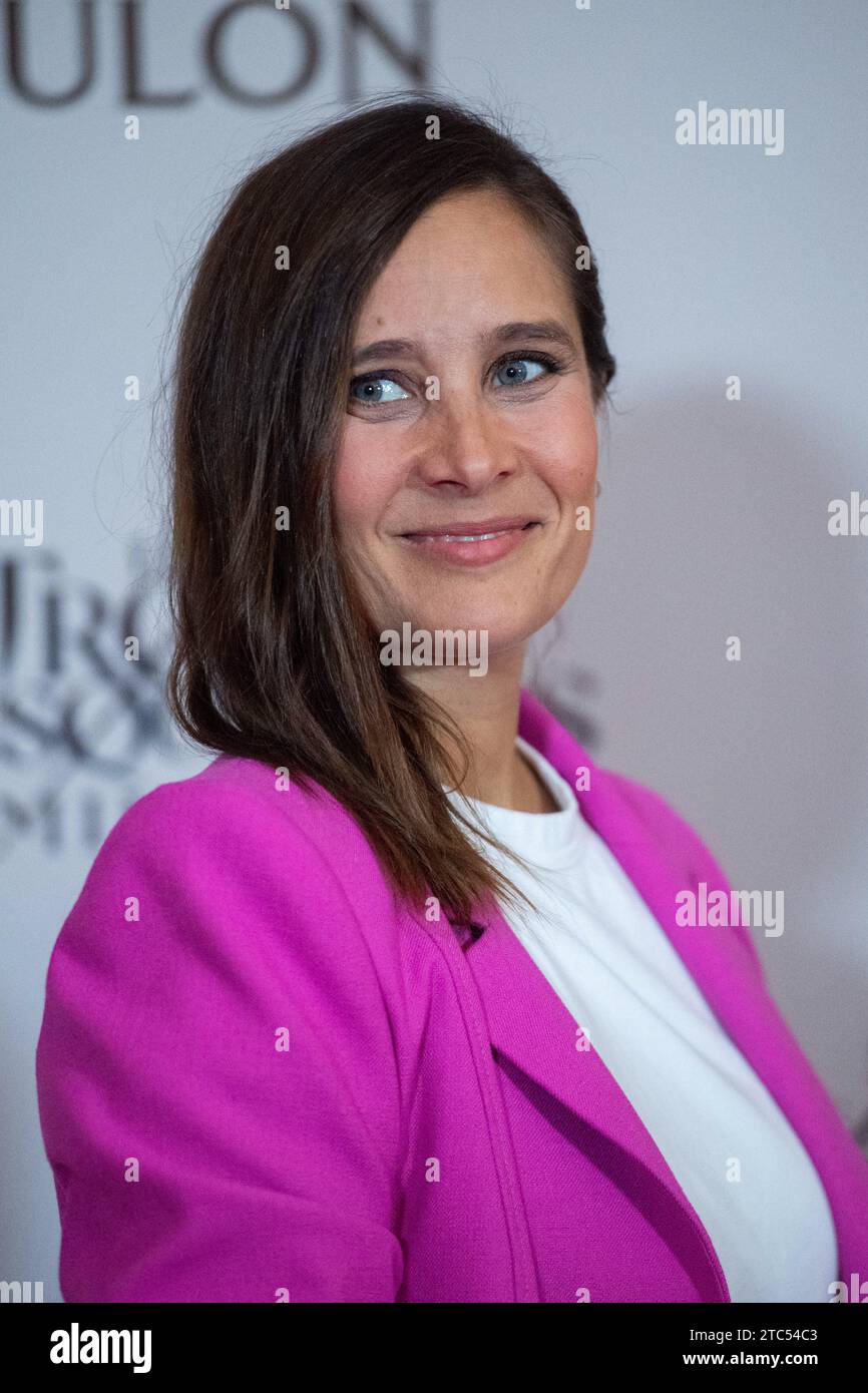 Three Musketeers Milady Hi res Stock Photography And Images Alamy three-musketeers-milady-hi-res-stock-photography-and-images-alamy