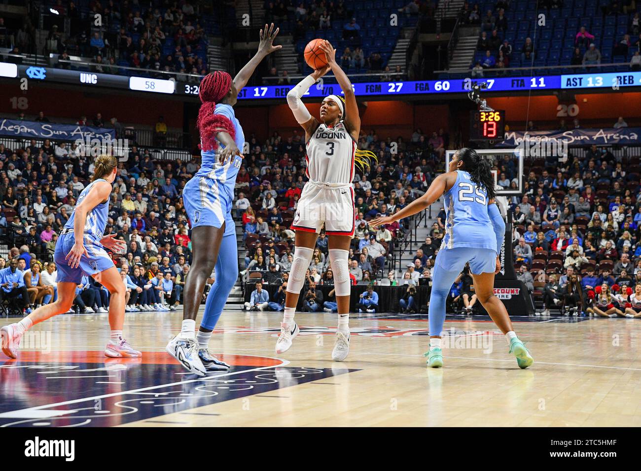 Uncasville, CT, USA. 10th Dec, 2023. UConn Huskies forward Aaliyah