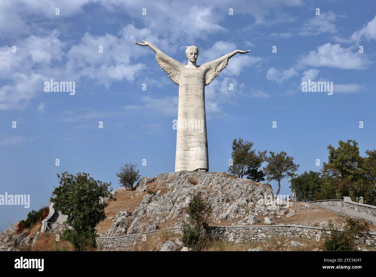 Statua Del Cristo Redentore Maratea Maratea -Statua del Cristo Redentore sulla cima di Monte San Biagio