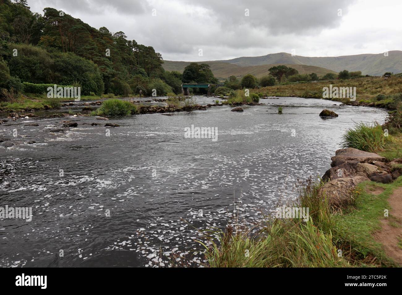 Leenane - Erriff River a valle delle Aasleagh Falls Stock Photo