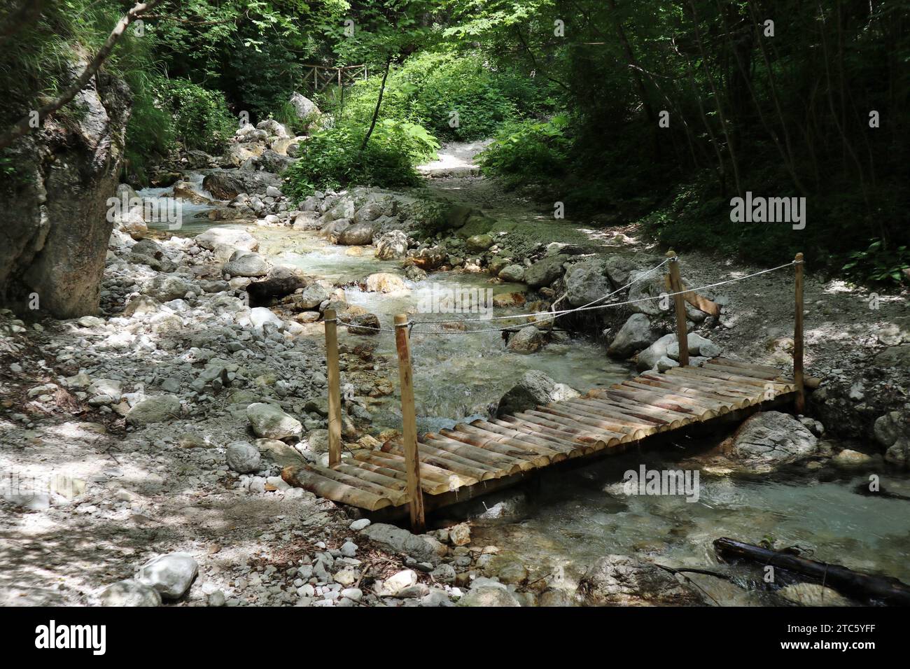 Sentiero della cascata hi-res stock photography and images - Alamy