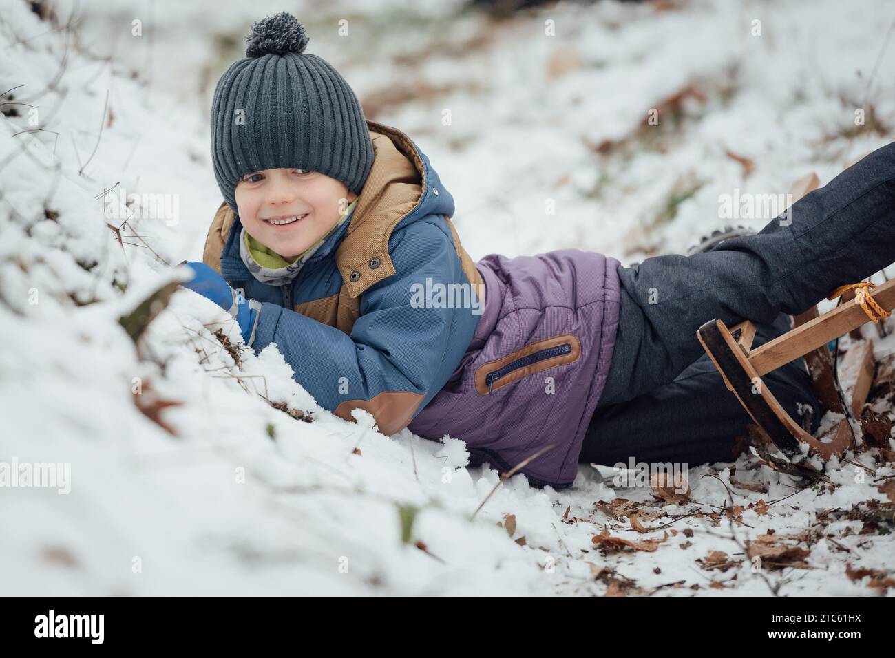 Portrait six year old boy hi-res stock photography and images - Alamy