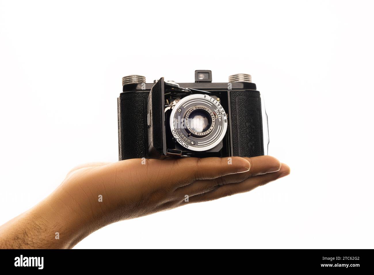 1935 model Welta Welti compact folding 35mm camera made in Germany Doha