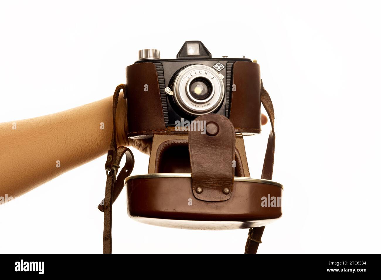 ClickI is a medium format film viewfinder camera Doha Qatar 10122023