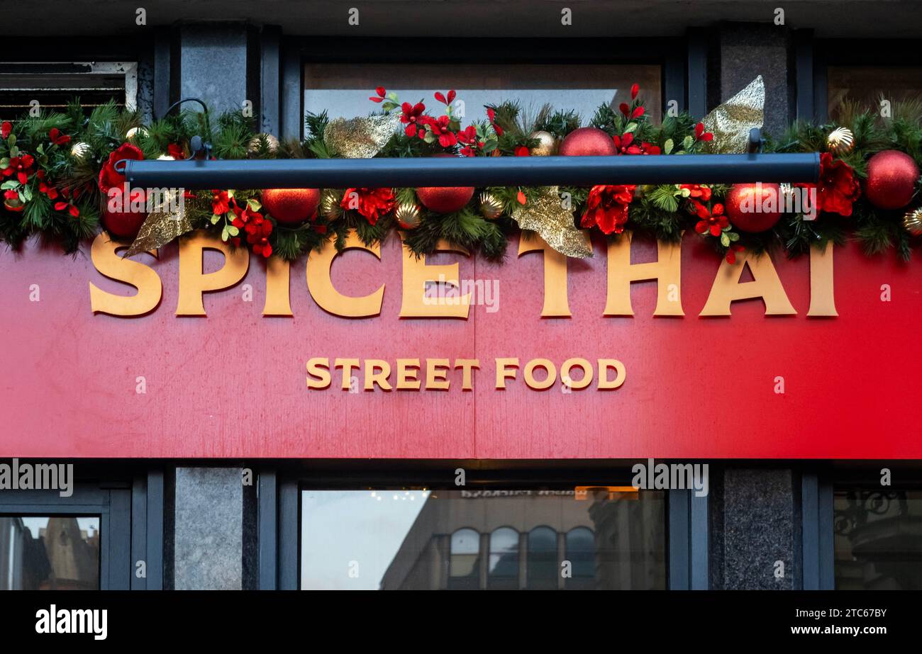 Spice Thai with Christmas decoration on Castle Street in Liverpool Stock Photo