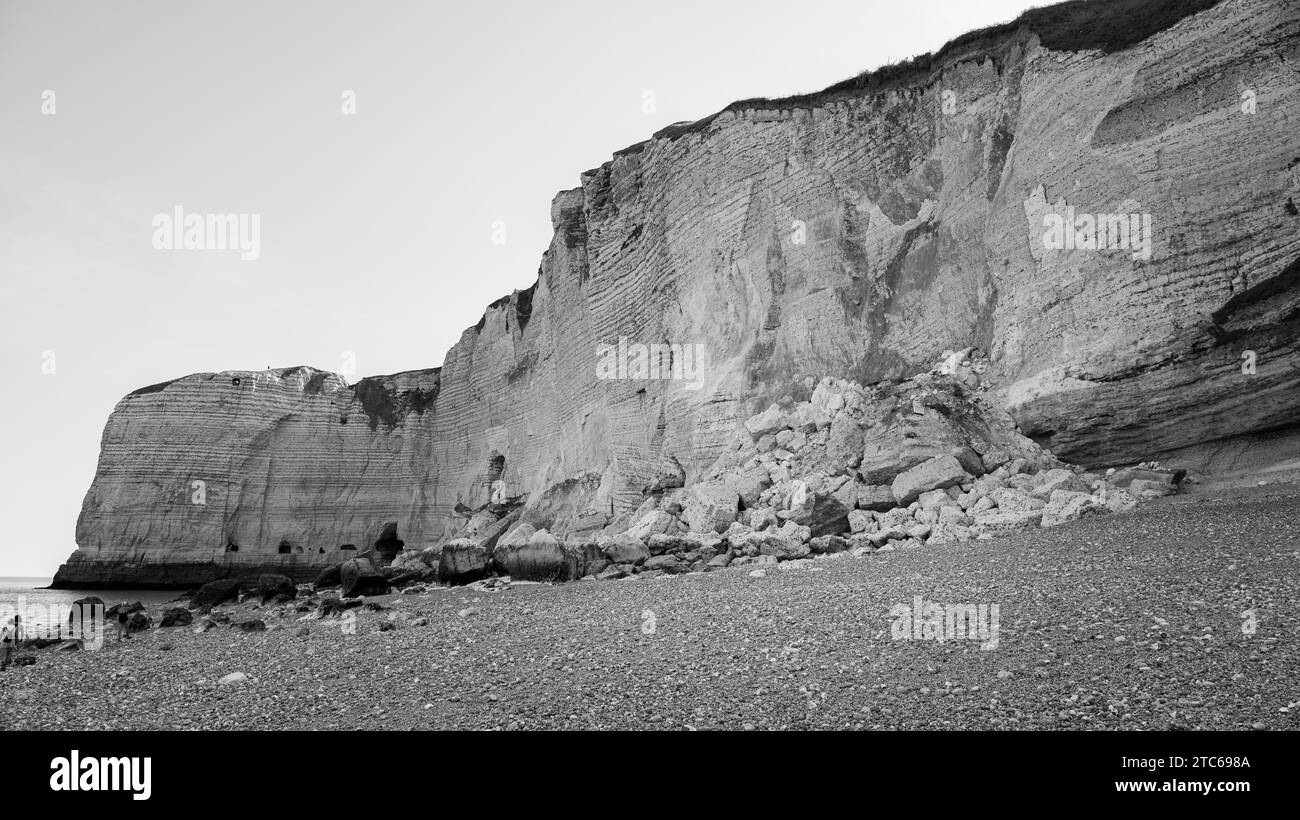 Chalk cliffs near Etretat (Normandy France) on a sunny day in summer, black and white Stock Photo