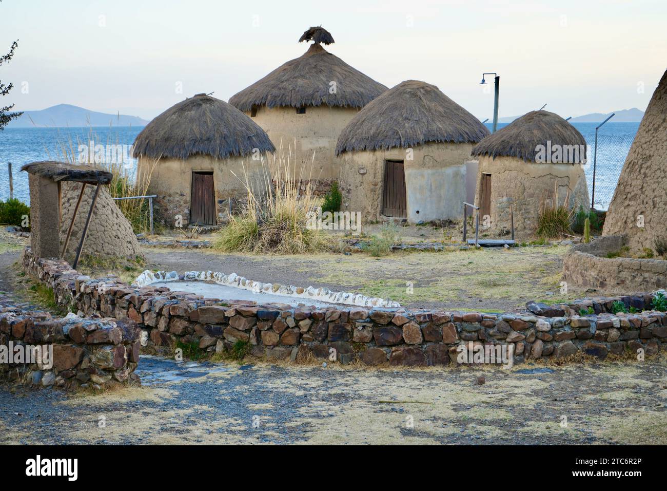 Traditional Reed and Mud Huts on the banks of Lake Titicaca. Huatajata ...