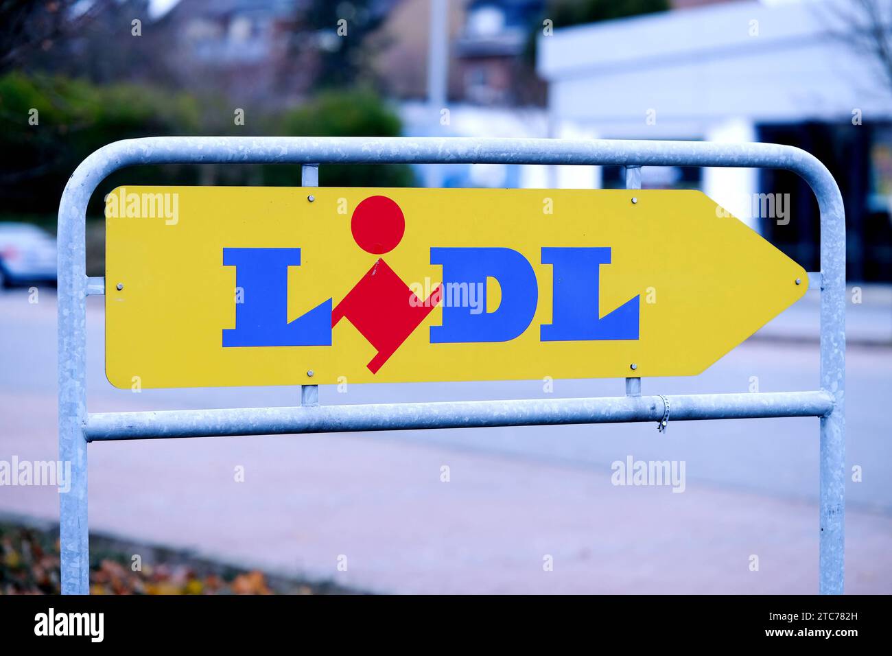 Lidl lebensmittel hires stock photography and images Alamy