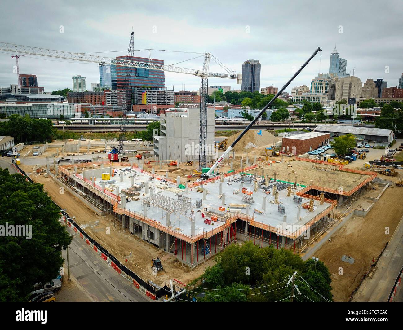 North carolina raleigh city market hi-res stock photography and images ...