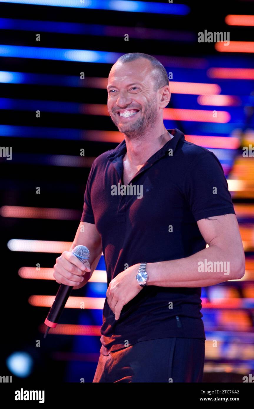Biagio antonacci 2009 hi-res stock photography and images - Alamy
