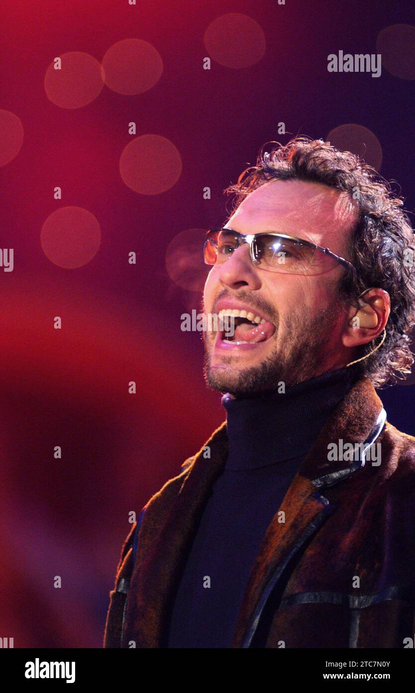 Milan Italy 20011211 Biagio Antonacci, Italian singer, during the