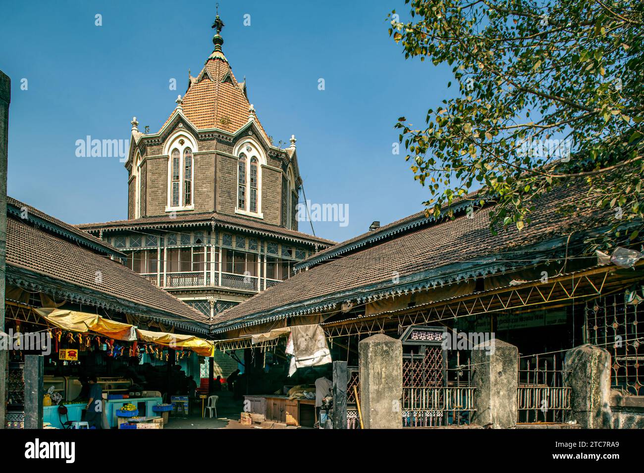 01 19 2007 Vintage Turn of the Century-Old Mandai Lord Reay's Market an Gothic style. Style Architecture  Now Mahatma Phule Mandai Pune. Maharashtra. Stock Photo