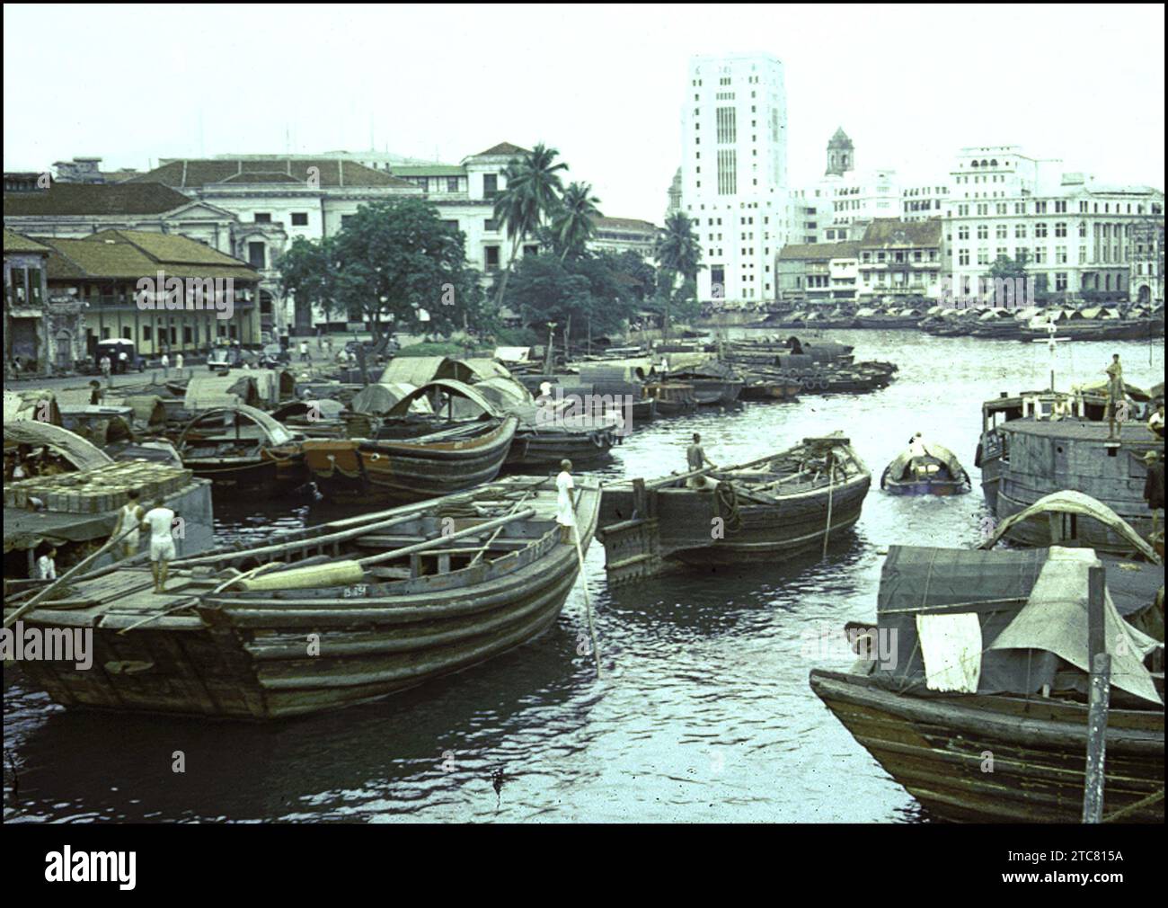 Sampan houseboat hi-res stock photography and images - Alamy