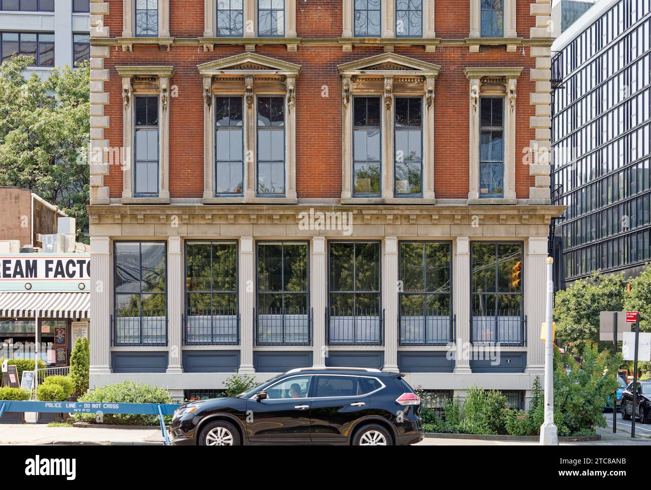 Residence Retrofit: 7 Industrial Warehouse Lofts With Style to Spare