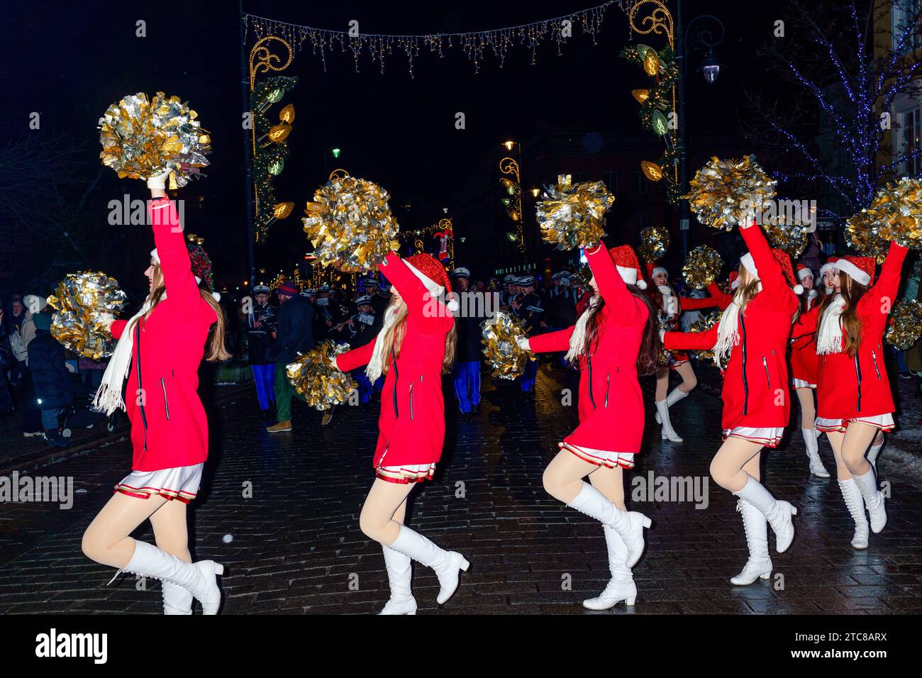 Mykanow youth brass band during the Christmas parade on the streets of the Old Town in Warsaw. The Warsaw city hall invited the brass band to the pre-Christmas parade to walk through the old town in festive costumes. Warsaw Poland Copyright: xMikolajxJaneczekx Credit: Imago/Alamy Live News Stock Photo