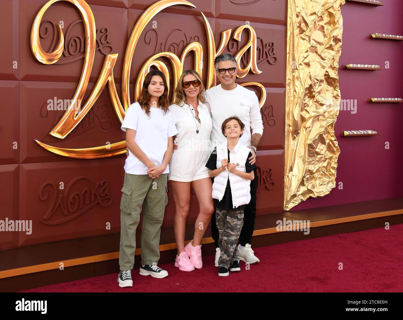 LOS ANGELES, CALIFORNIA - DECEMBER 10: (L-R) Elena Camil, Heidi ...