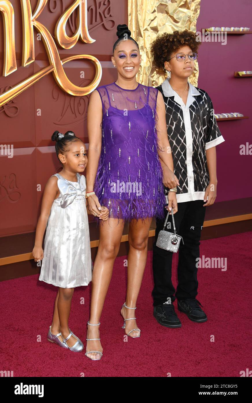 LOS ANGELES, CALIFORNIA - DECEMBER 10: (L-R) Cairo Hardrict, Tia Mowry