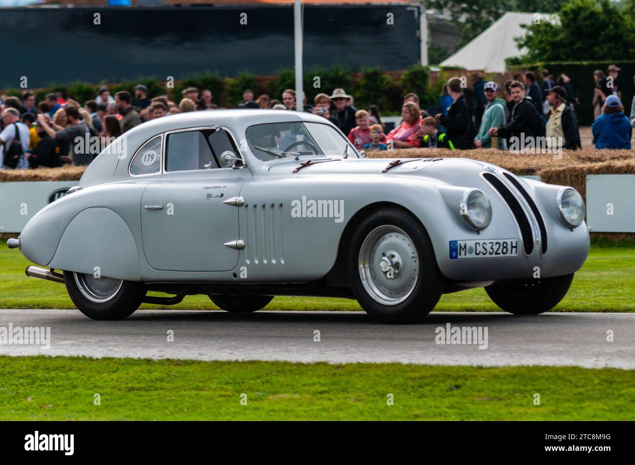 BMW 328 N°72 MILLE MIGLIA 1940 SCHUCO 1:43 de reference 80 42 0 300