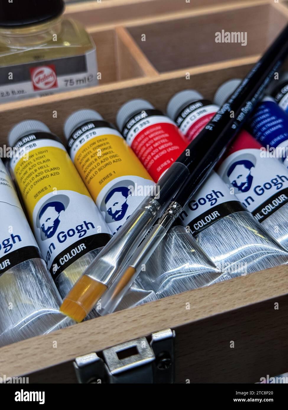 Art, Gifts and Souvenir store. Dreams and History" exhibition