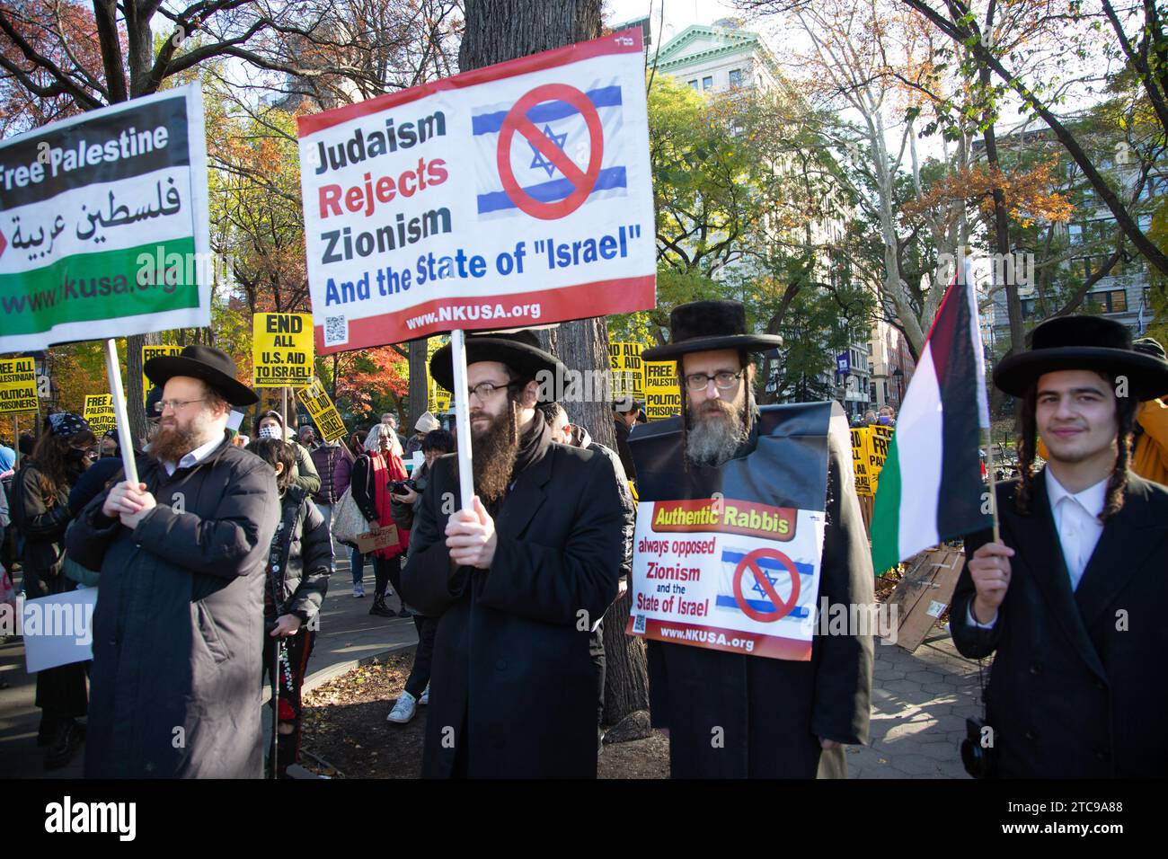 Pro-Palestinian rally held on Black Friday in New York City to protest ...