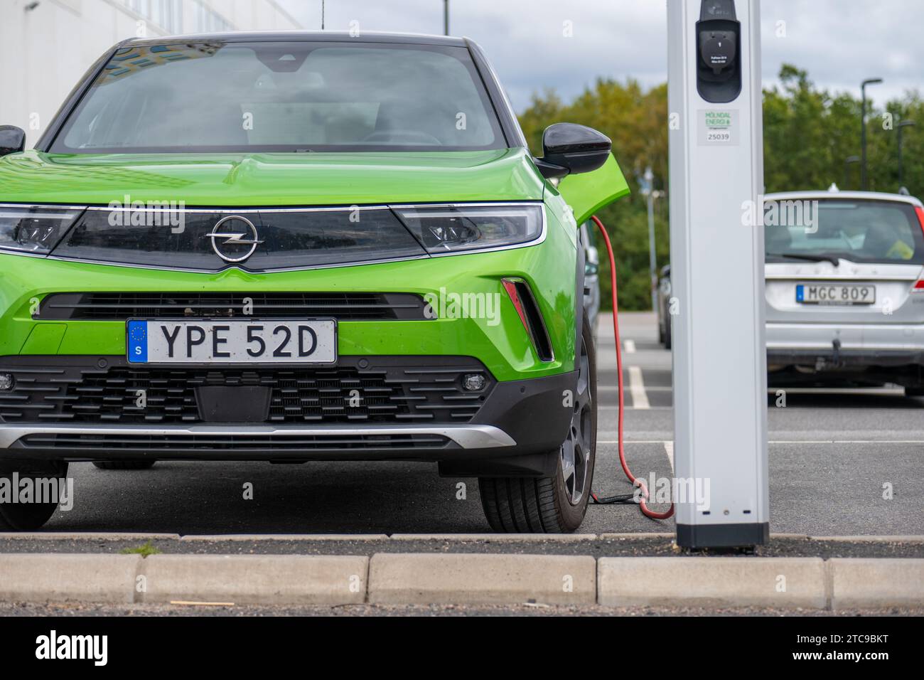 Green opel hi-res stock photography and images - Alamy