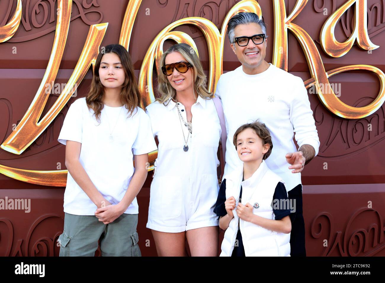 Jaime Camil mit Elena Camil, Heidi Balvanera und Jaime Camil III. bei ...