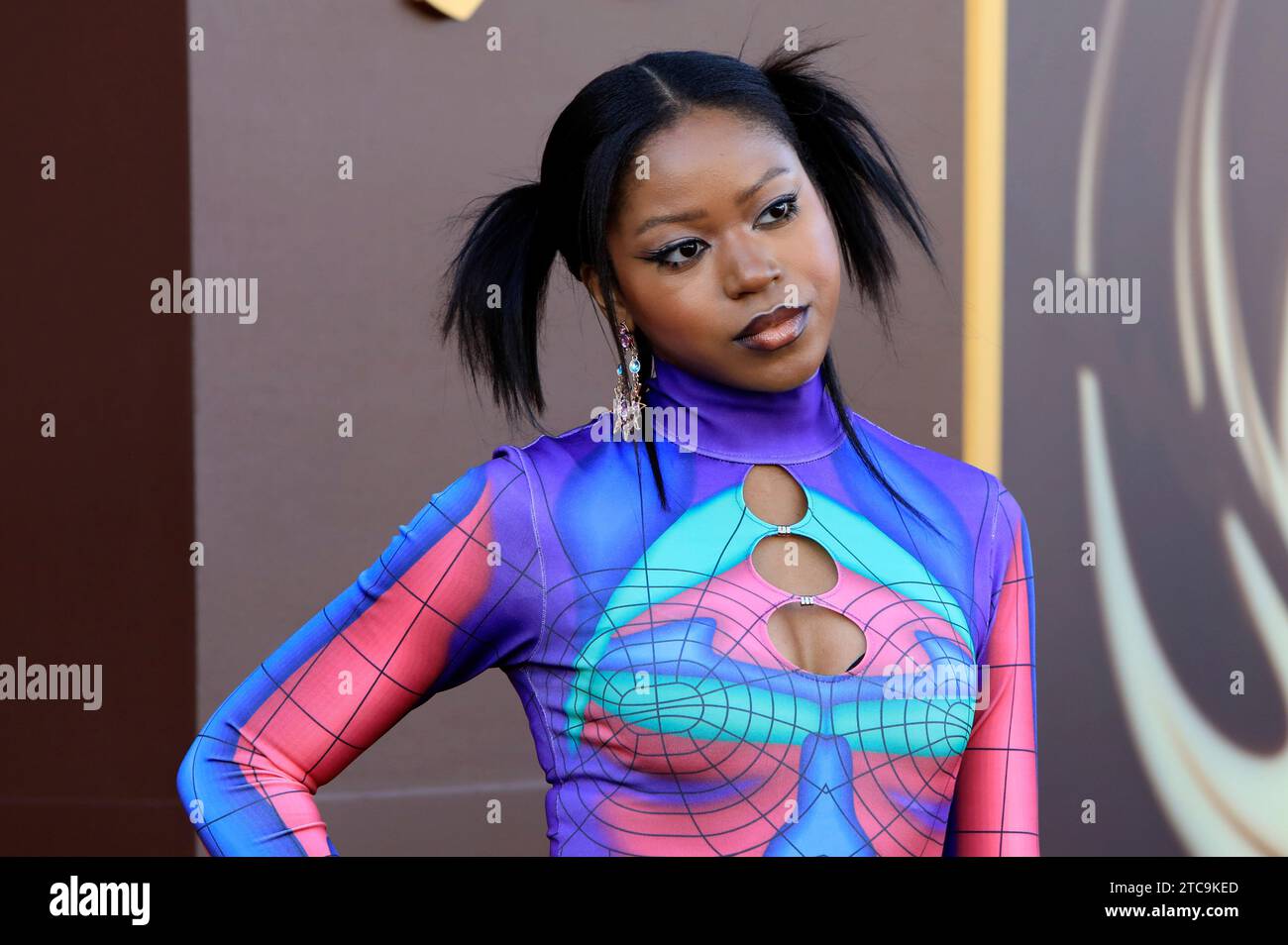 Riele Downs bei der Premiere des Kinofilms 'Wonka' im Regency Village ...