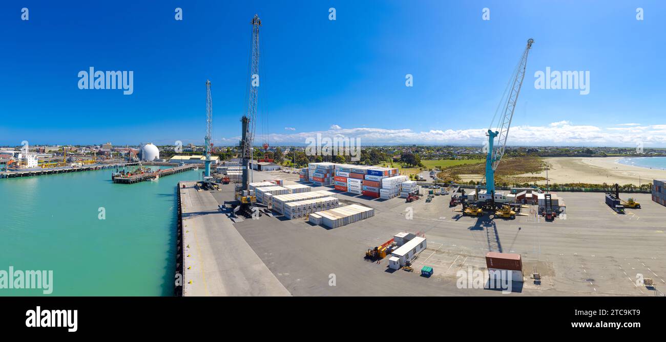 New zealand port facilities hi-res stock photography and images - Alamy