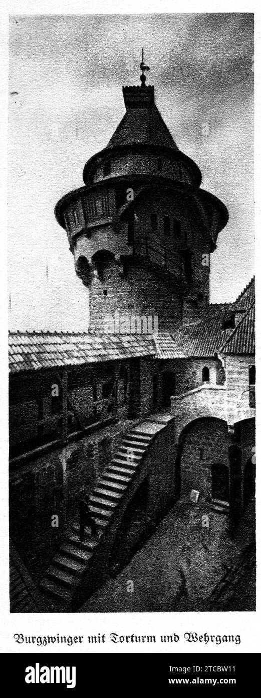 Wiederaufbau Burg Kreuzenstein Wehrgang 1925 dgE. Stock Photo