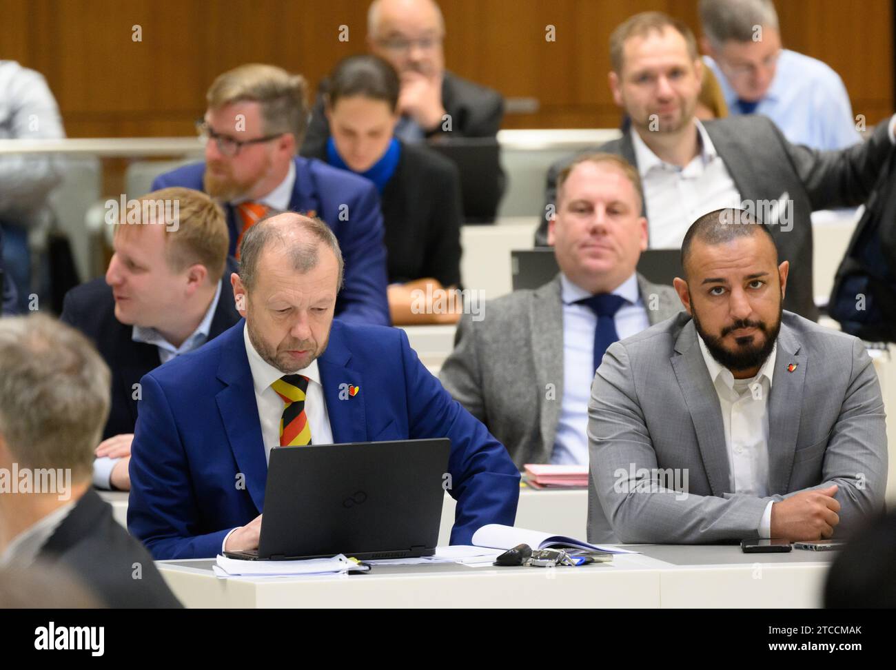 Hanover, Germany. 12th Dec, 2023. AfD MPs Jens-Christoph Brockmann (2nd row, left), Stefan Marzischewski-Drewes (front left), Peer Lilienthal (2nd row, right) and Omid Najafi sit in the Lower Saxony state parliament. Credit: Julian Stratenschulte/dpa/Alamy Live News Stock Photo