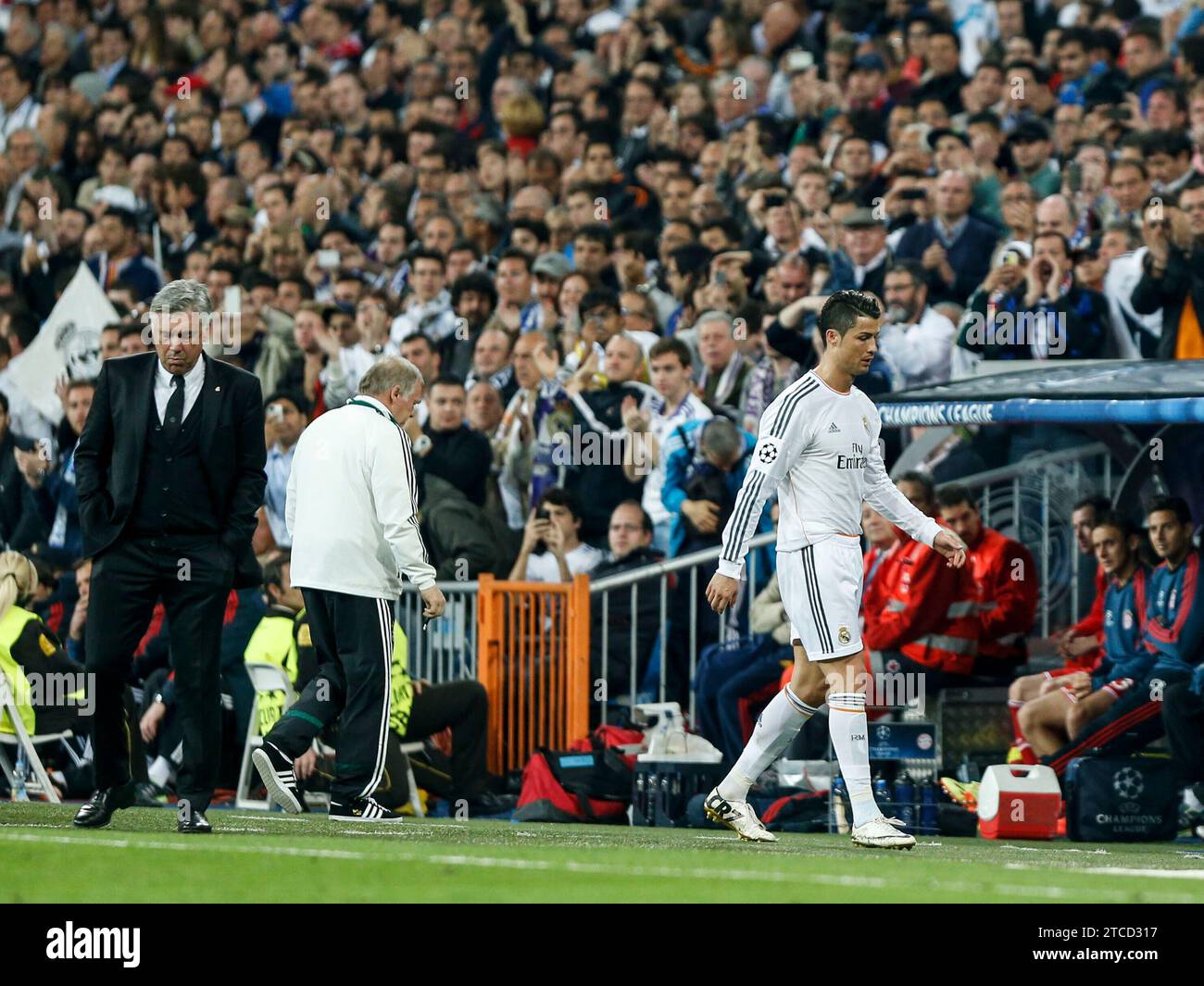Madrid, April 23, 2014. Champions League semi-final. Real Madrid - Bayern Munich. In the image: Cristiano Ronaldo and Ancelotti. Photo: IGNACIO GIL.archdc. Credit: Album / Archivo ABC / Ignacio Gil Stock Photo