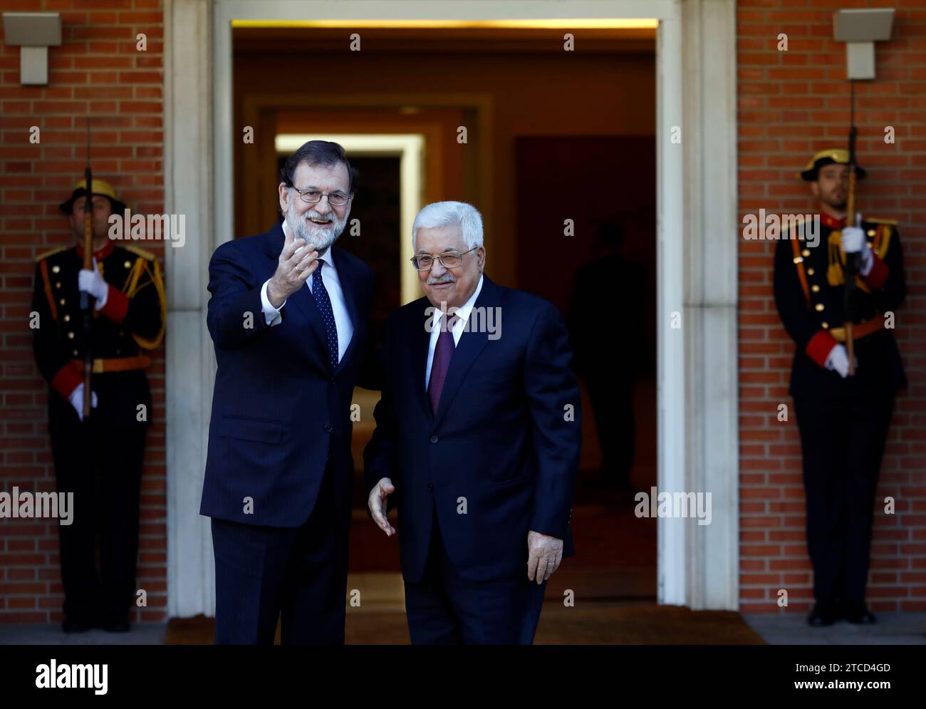 Madrid, 11/20/2017. The President of the Government Mariano Rajoy receives the President of the Palestinian National Authority Mahmoud Abbas at La Moncloa. Photo: Oscar del Pozo ARCHDC. Credit: Album / Archivo ABC / Oscar del Pozo Stock Photo