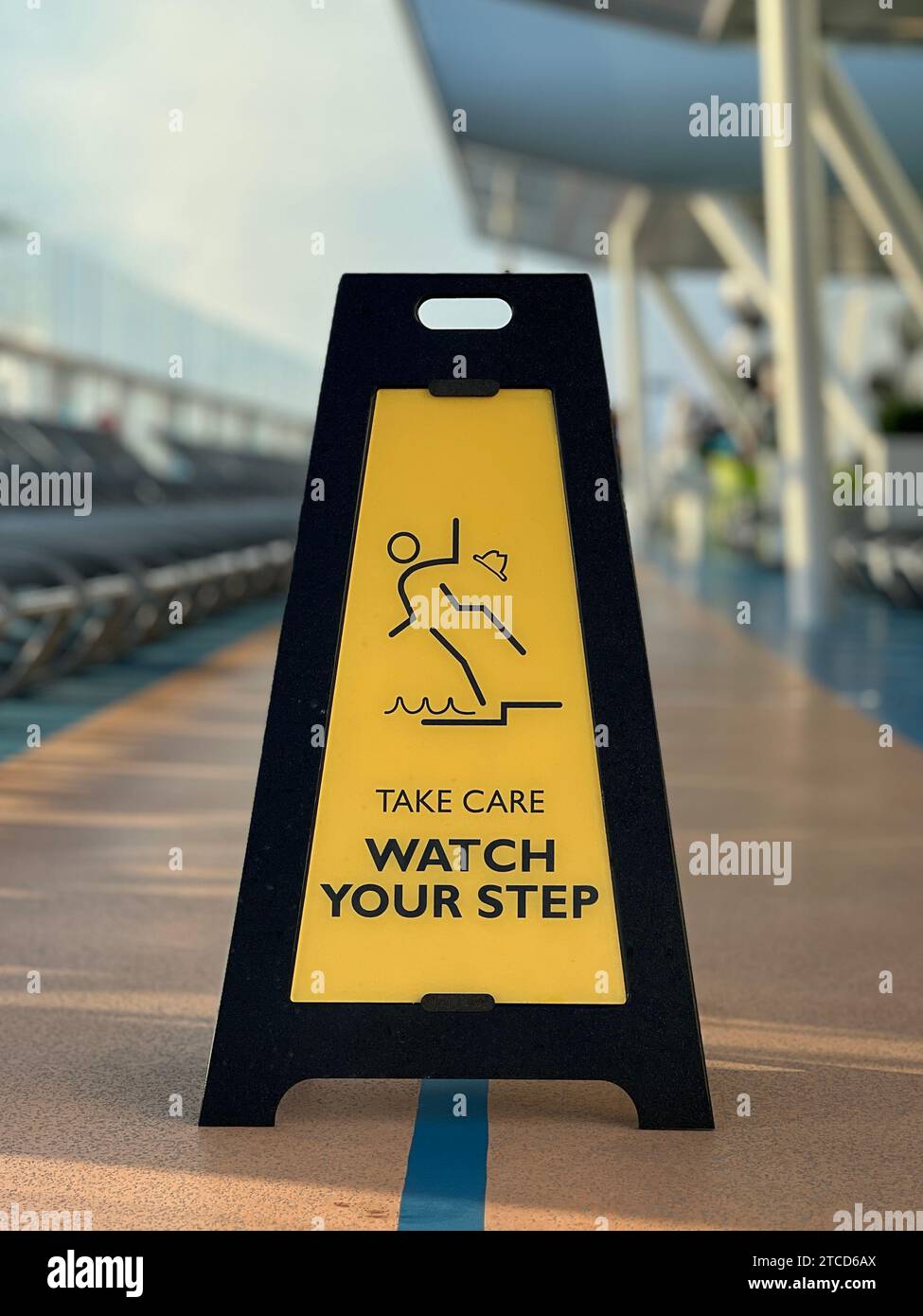 Yellow Warning Step Yellow black warning sign hi-res stock photography and images - Alamy