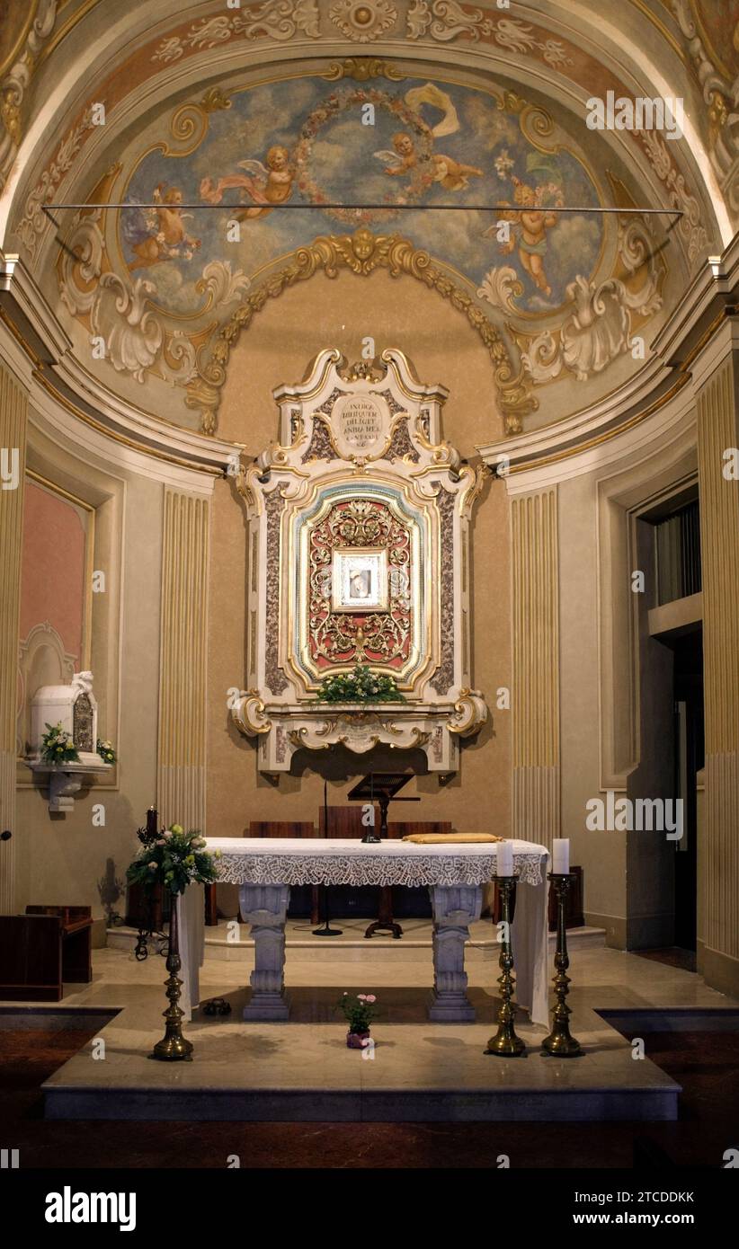 Italy Emilia Romagna Province of Modena Campogalliano: Santuario della Beeata Vergine della Sassola - The Church interior Stock Photo