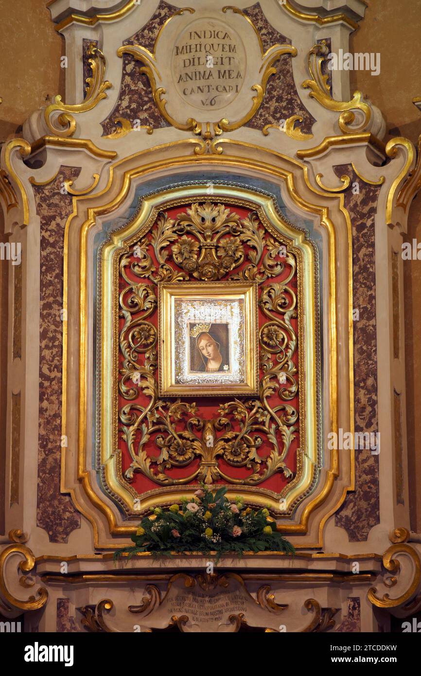 Italy Emilia Romagna Province of Modena Campogalliano: Santuario della Beeata Vergine della Sassola - The Church interior Stock Photo