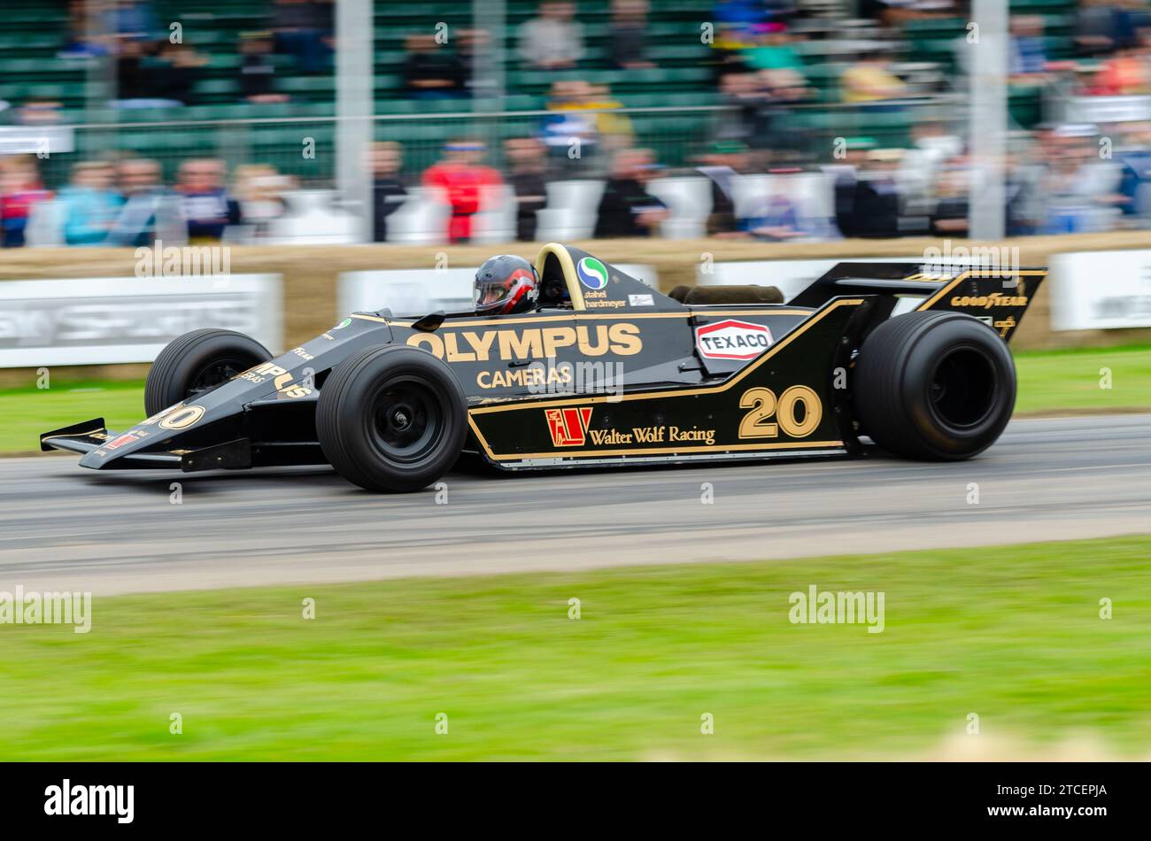 Wolf Cosworth WR7 Grand Prix, Formula 1 race car racing up the hill climb at the 2016 Goodwood Festival of Speed. 1979 James Hunt car Stock Photo