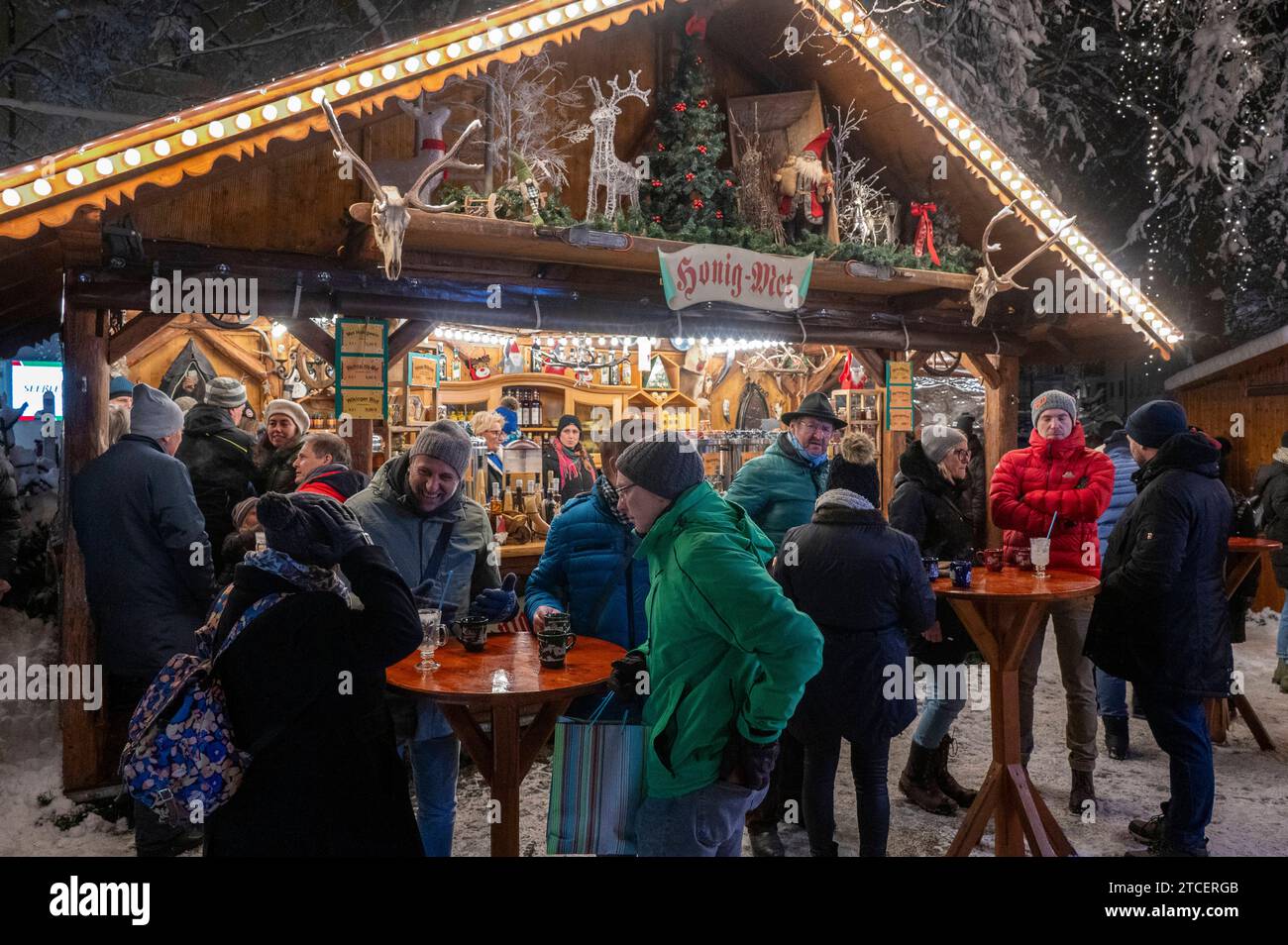 Muenchen, Haidhausen, der Haidhauser Weihnachtsmarkt am Weissenburger