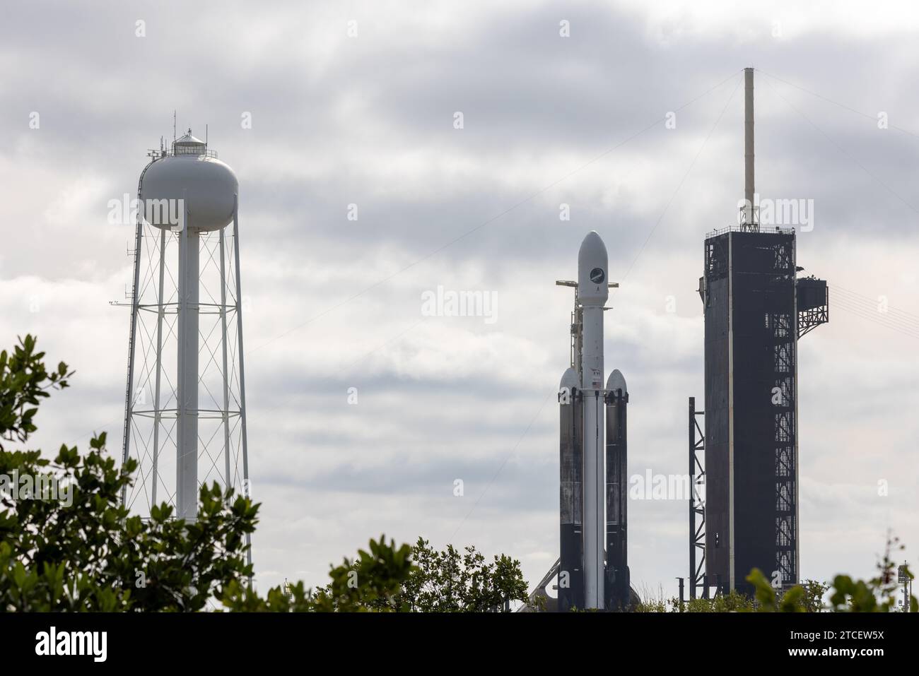 USA. 11th Dec, 2023. Photos of the 9th SpaceX Falcon Heavy three core rocket vehicle on Monday December 11th 2023 before the scrub for ground side issues. Photos are from three different locations around historic LC-39A. The center core is new and will be expended. The two side booster will make their 5th launch attempt and land back at LZ-1 & 2 Cape Canaveral Brevard County Florida USA (Photo by Scott Schilke/Sipa USA) Credit: Sipa USA/Alamy Live News Stock Photo
