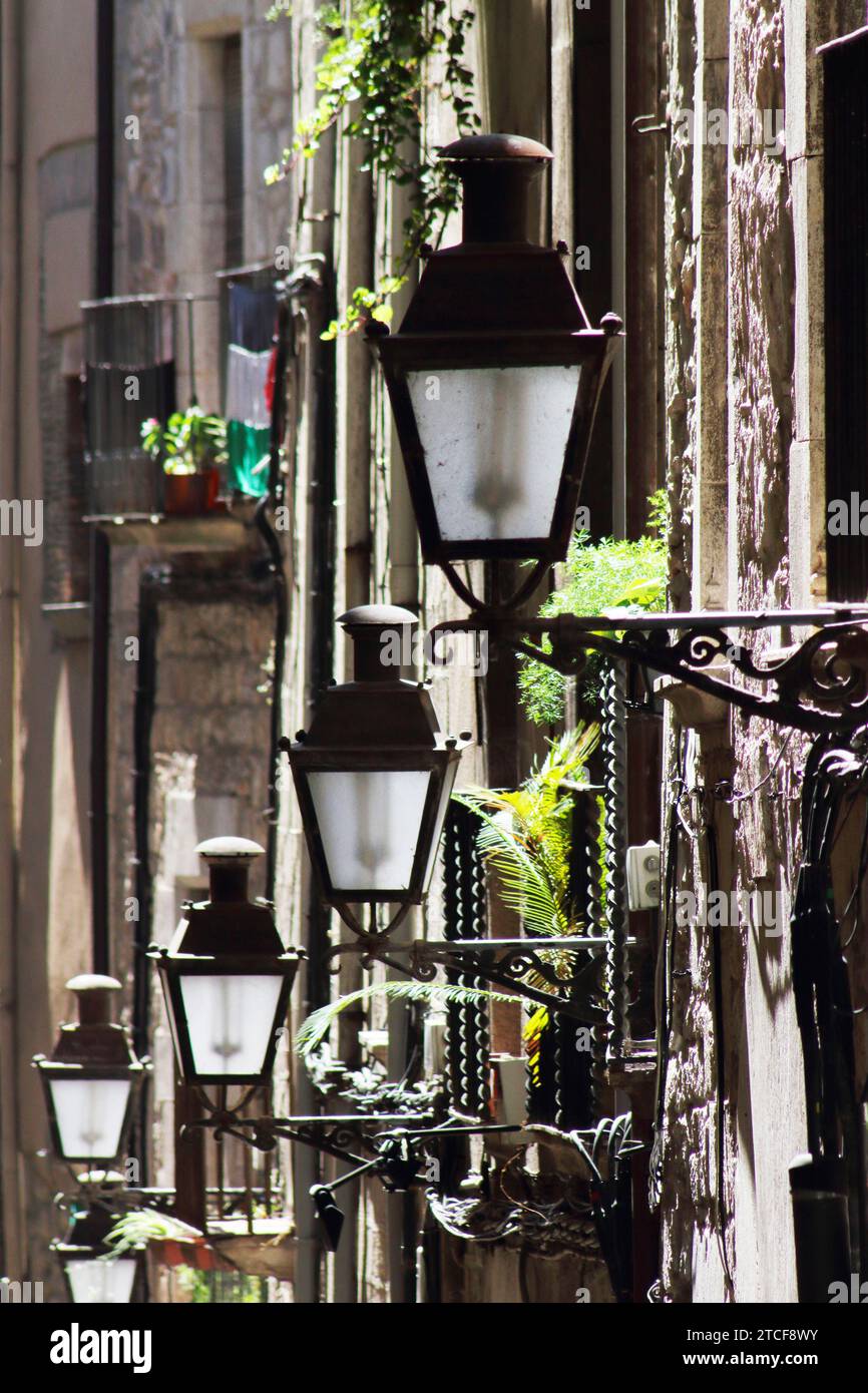 Old street lamps hi-res stock photography and images - Alamy