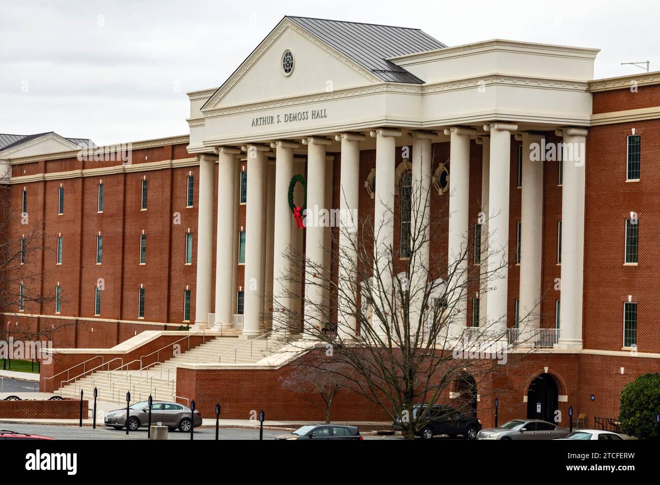Lynchburg, Virginia - DeMoss Hall at Liberty University. The private evangelical Christian university was founded by Jerry Falwell, Sr. and Elmer Town Stock Photo