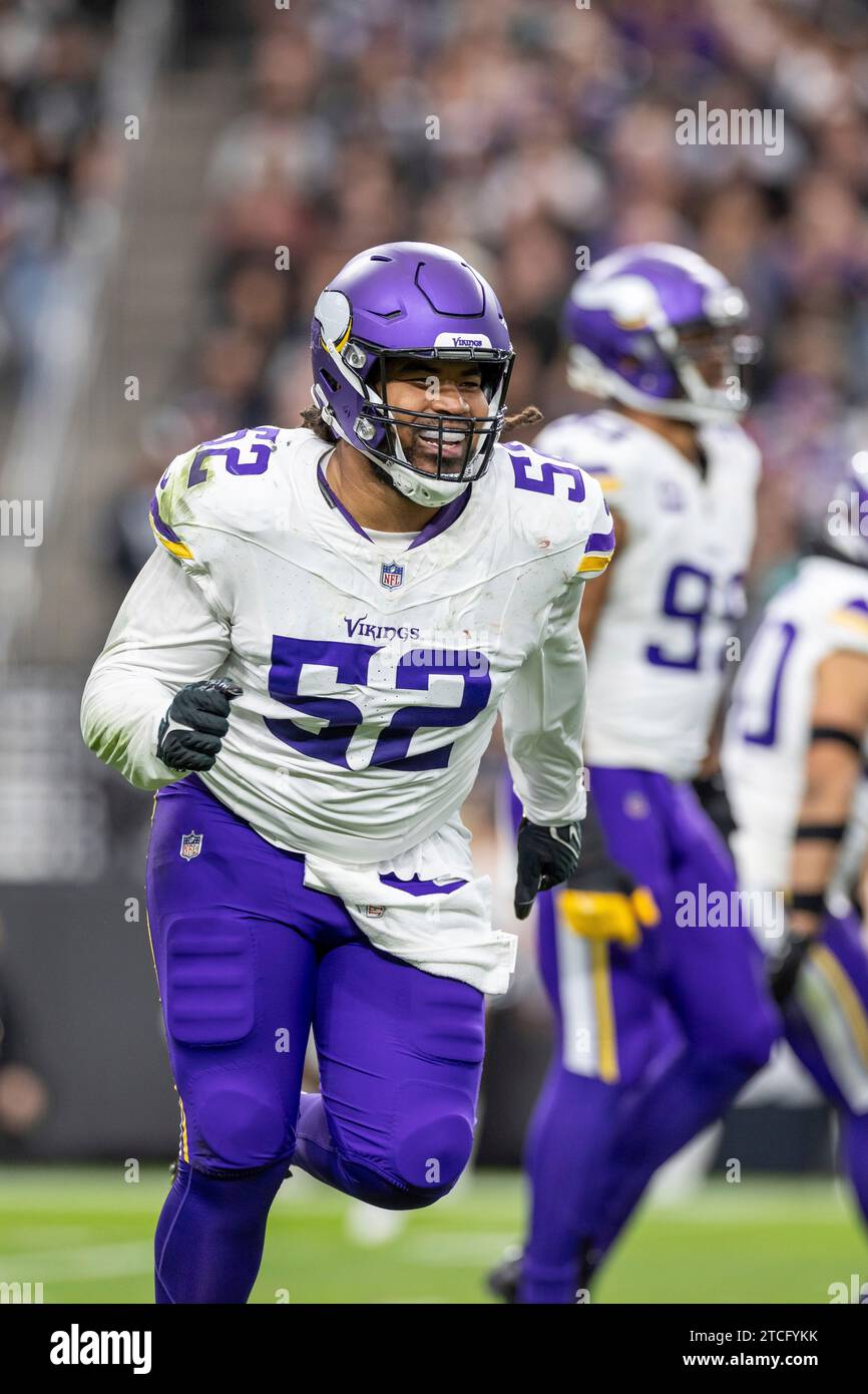 Minnesota Vikings defensive lineman Sheldon Day (52) against the Las
