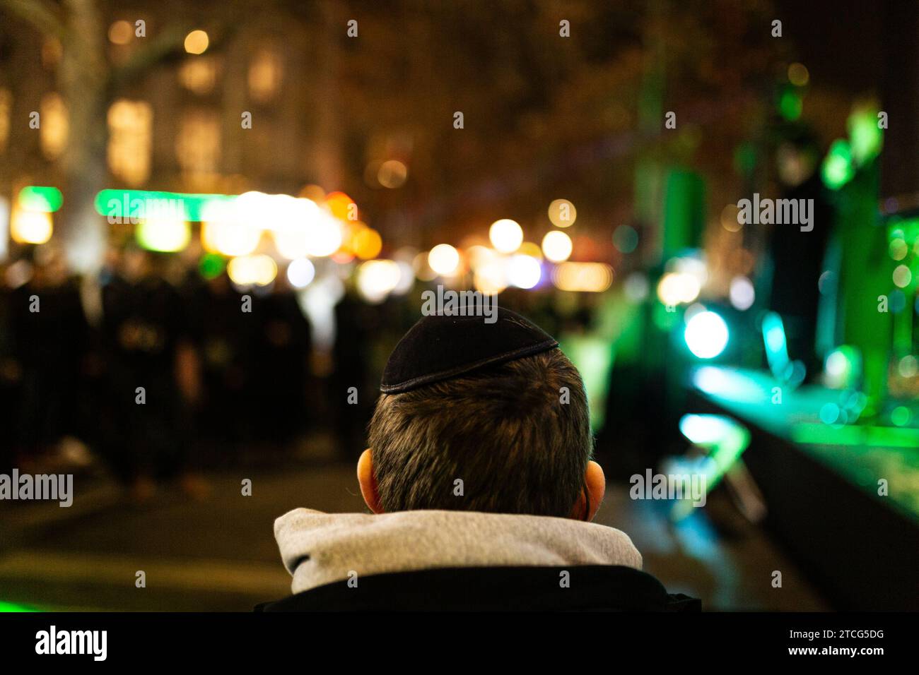 Hanukkah candle lighting paris