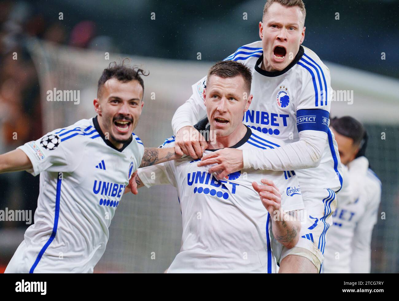 FCK&rsquo;s Lukas Lerager scores 1-0 and celebrates with Diogo Goncalves and