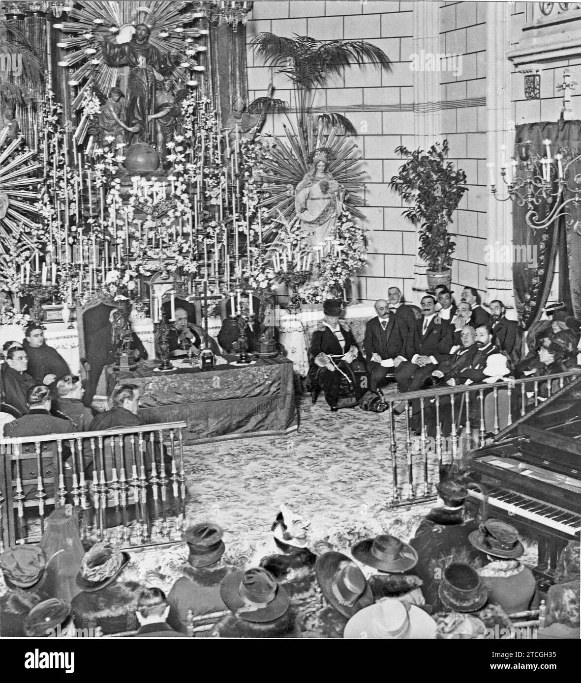 01/13/1917. In the church of San Fermín de los Navarros. Assembly of