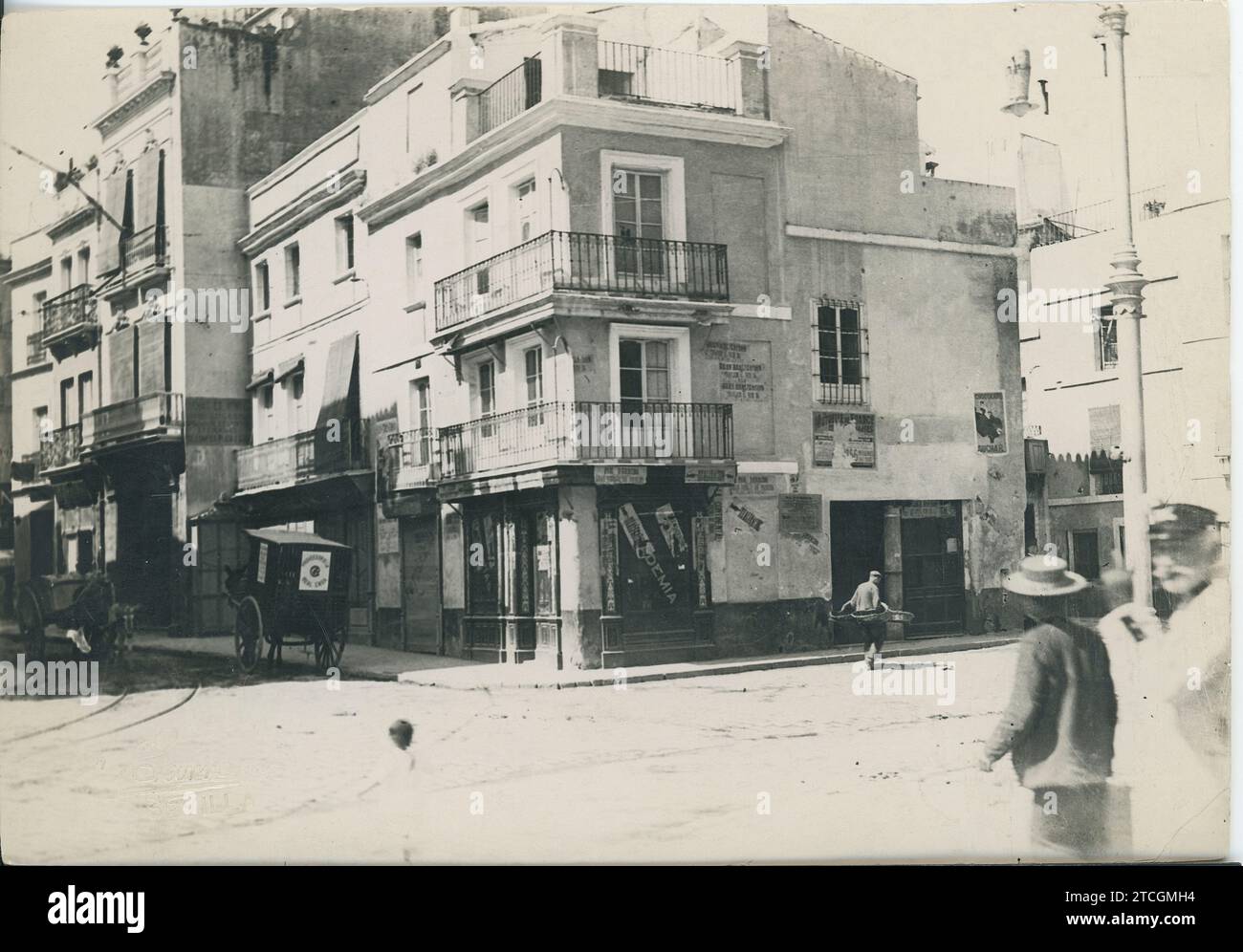 Seville, August 1930. Cánovas del Castillo street as it enters the Plaza de San Francisco. Credit: Album / Archivo ABC / Juan Barrera Stock Photo